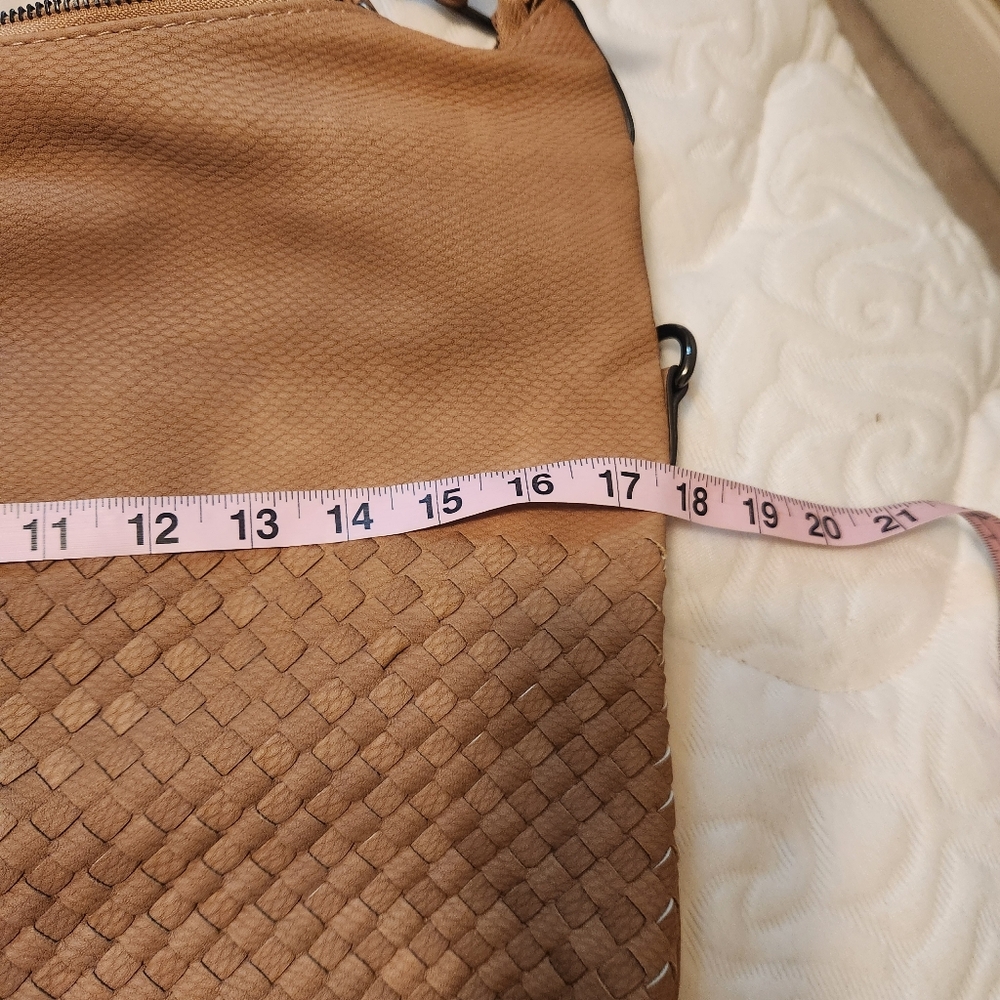 Kilamal  brown purse. Three compartments on the inside. Double shoulder … - Picture 5 of 9